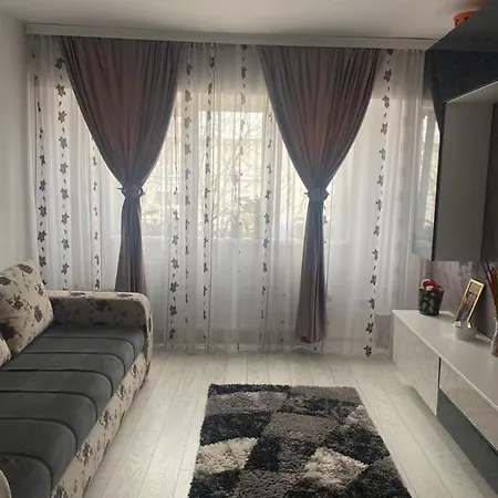 Apartment Adina Margareta *